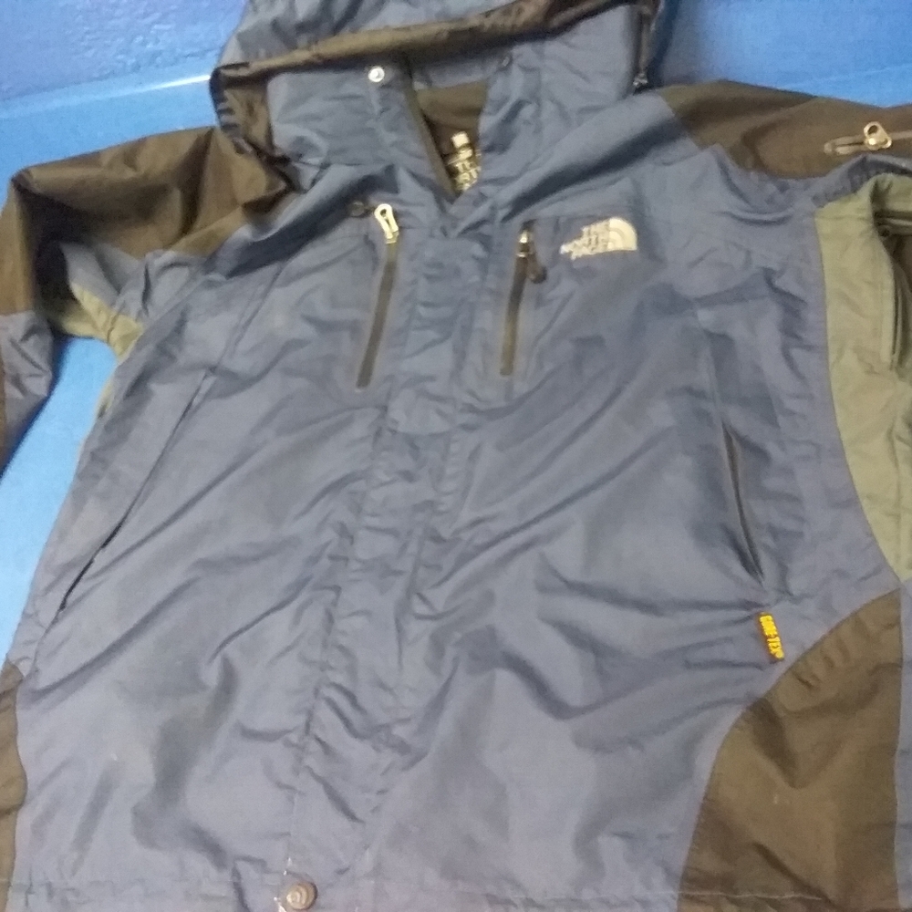 North Face Hoodie Summit Series M48" Long21
